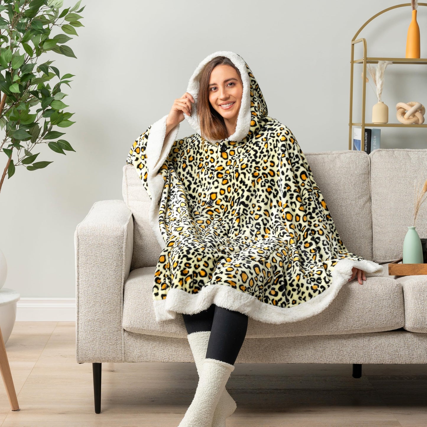 PAVILIA Hooded Blanket Poncho, Women Sherpa Fleece Shawl Wrap with Hood, Wearable Blanket Cozy Warm Poncho Cape Throw with Pockets, Gift for Elderly Mom, Cheetah Yellow