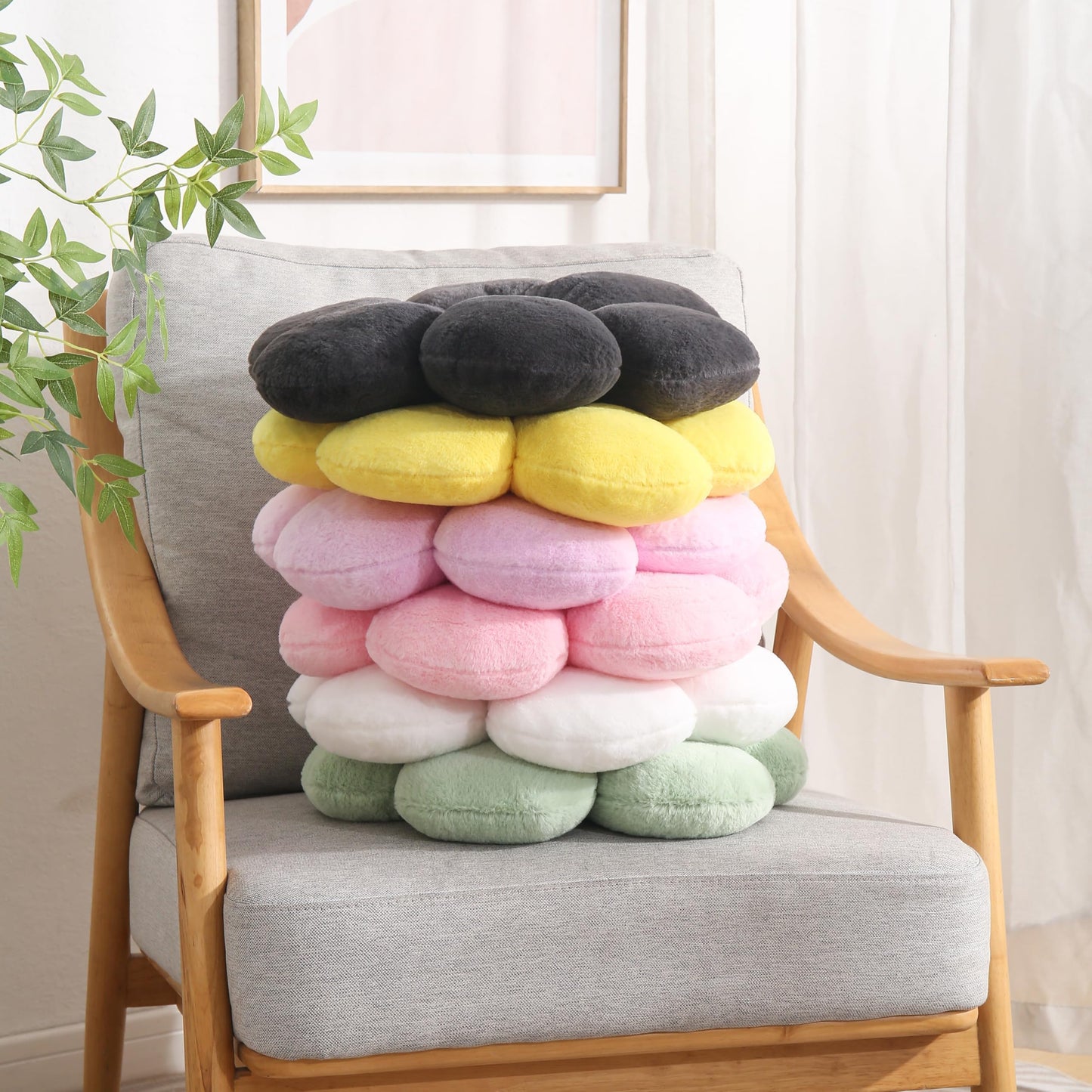 Flower Throw Pillows, 17.7 Inch Sage Green Flower Shaped Decorative Pillows, Soft Daisy Plush Pillows Seat Cushion & Floor Pillow for Bed, Chair, Sofa, Home Decor Gifts