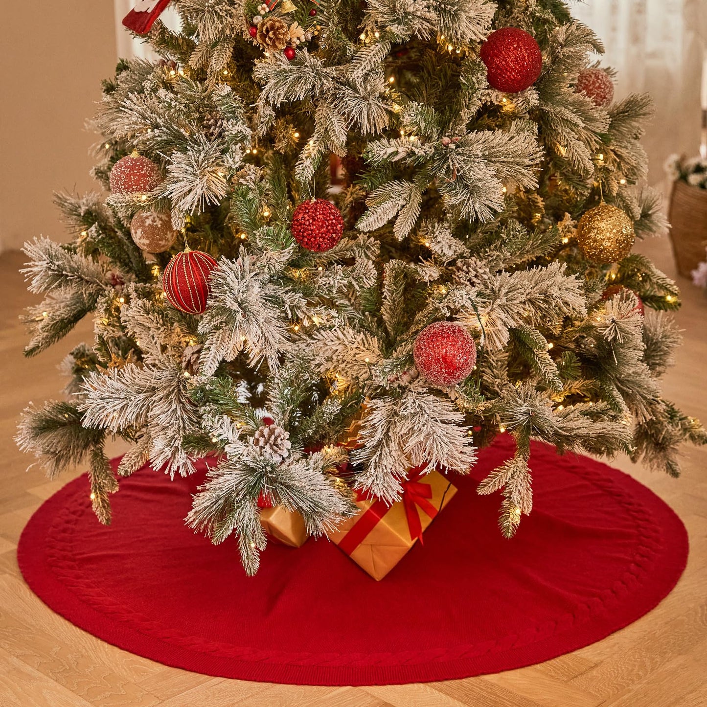 36 Inch Red Knitted Christmas Tree Skirt: Small Thick Cable Knit Round Cream Tree Skirt for 4-6FT Tree Rustic Neutral Farmhouse Neutral Christmas Tree Decorations Tree Base Cover