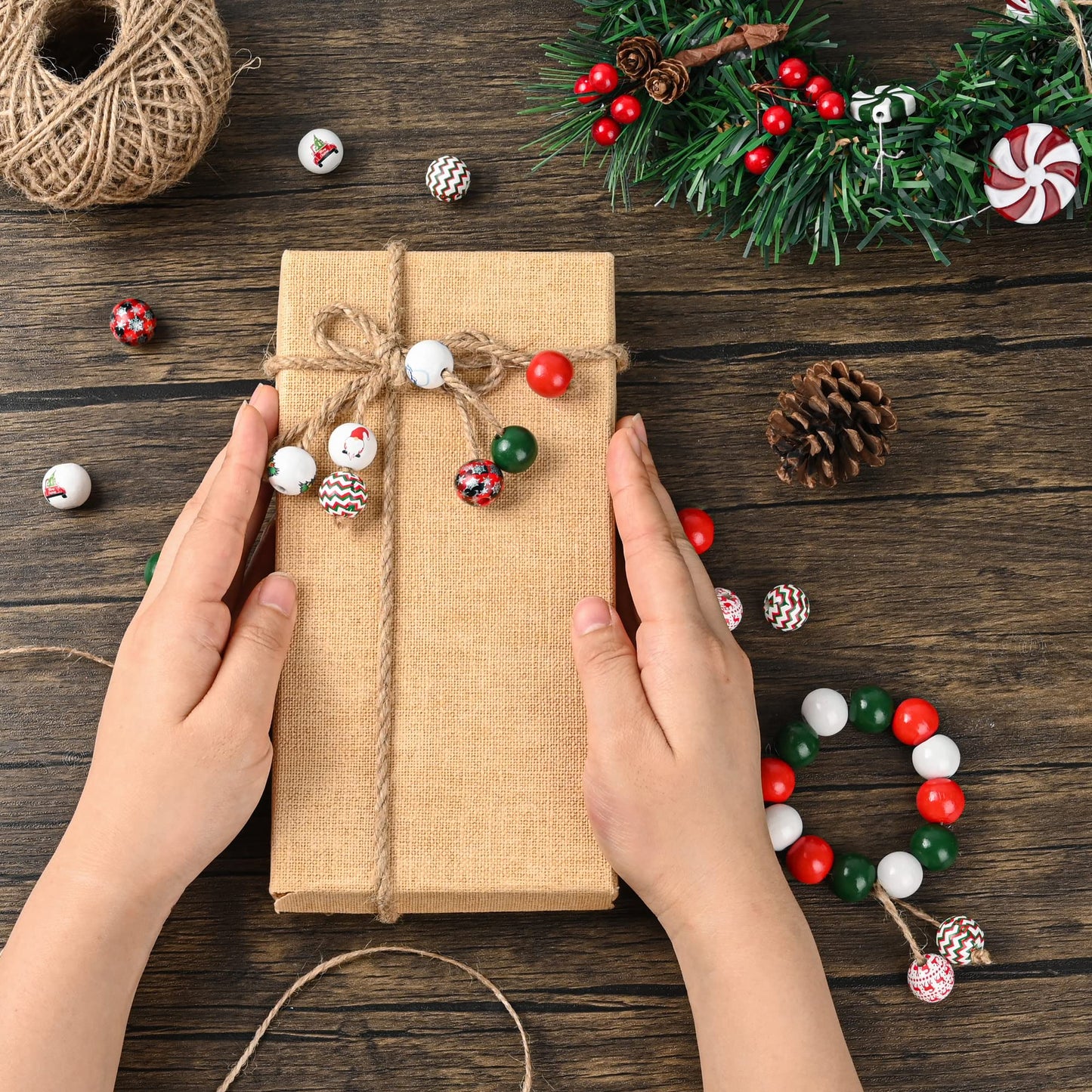 150 Pieces Christmas Wooden Beads Xmas Decorations DIY Craft Wood Bead Snowman gnome Gingerbread Candy Deer Spacer Bubblegum Beads Bulk for Tree Hanging Garland Jewelry Making Home Decor