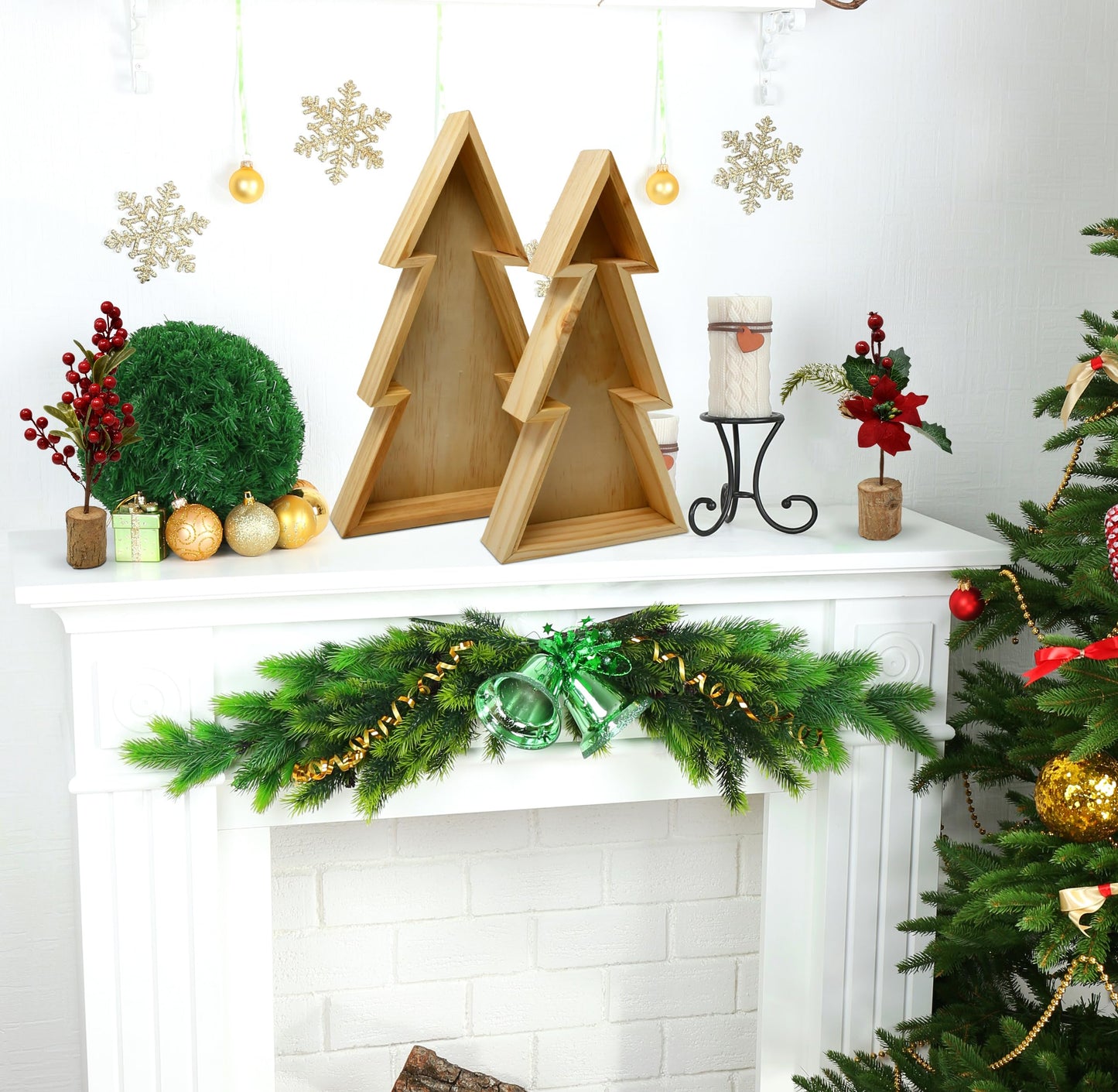 Gift Boutique Wooden Christmas Tree Trays – Set of 2 Nested Decorative Serving Trays for Holiday Parties, Snacks, Appetizers, and Festive Table Display