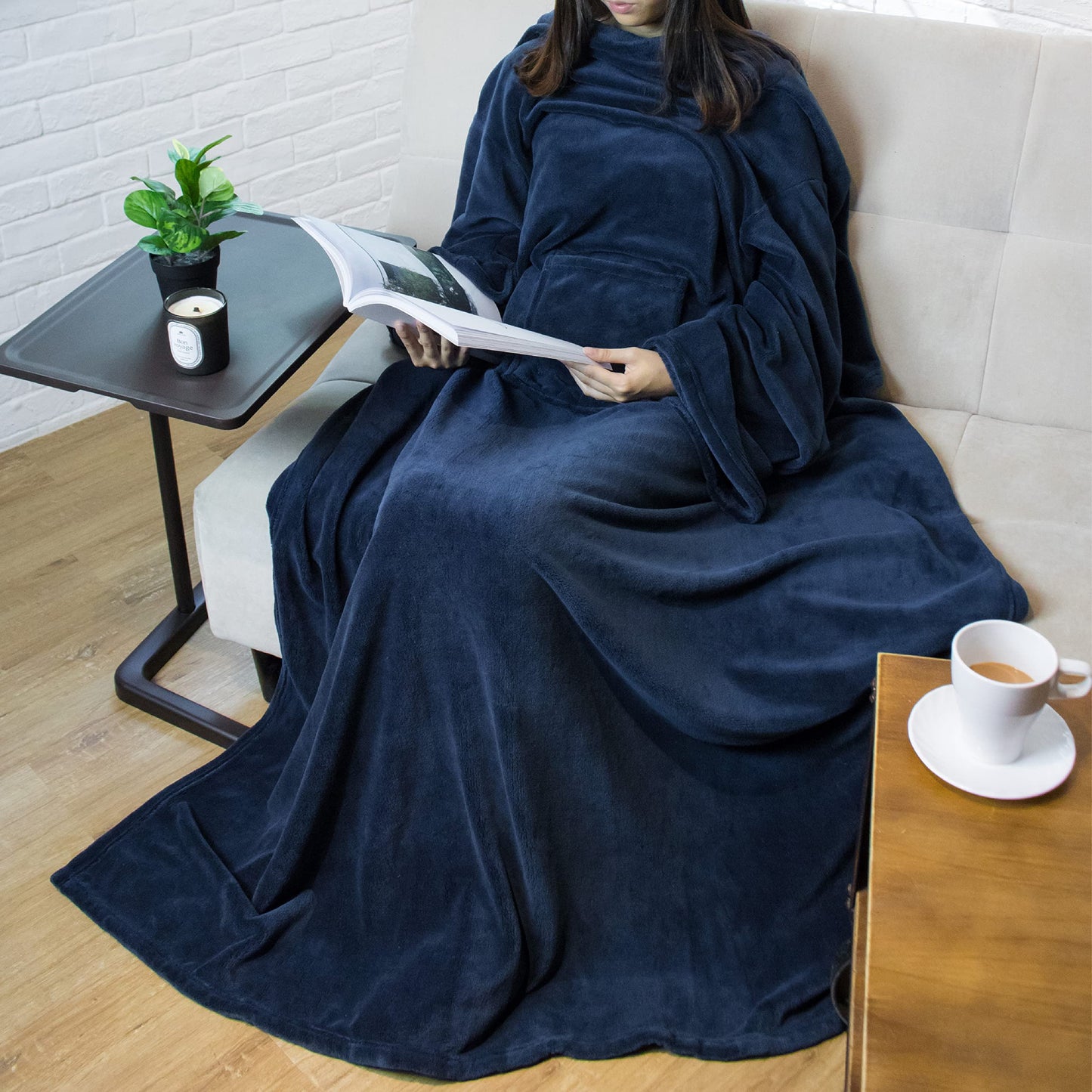 PAVILIA Wearable Blanket with Sleeves for Adult Women Men, Cozy Fleece Warm Wrap Throw Blanket with Arms, Pocket, Gifts for Christmas, Wife, Navy Blue
