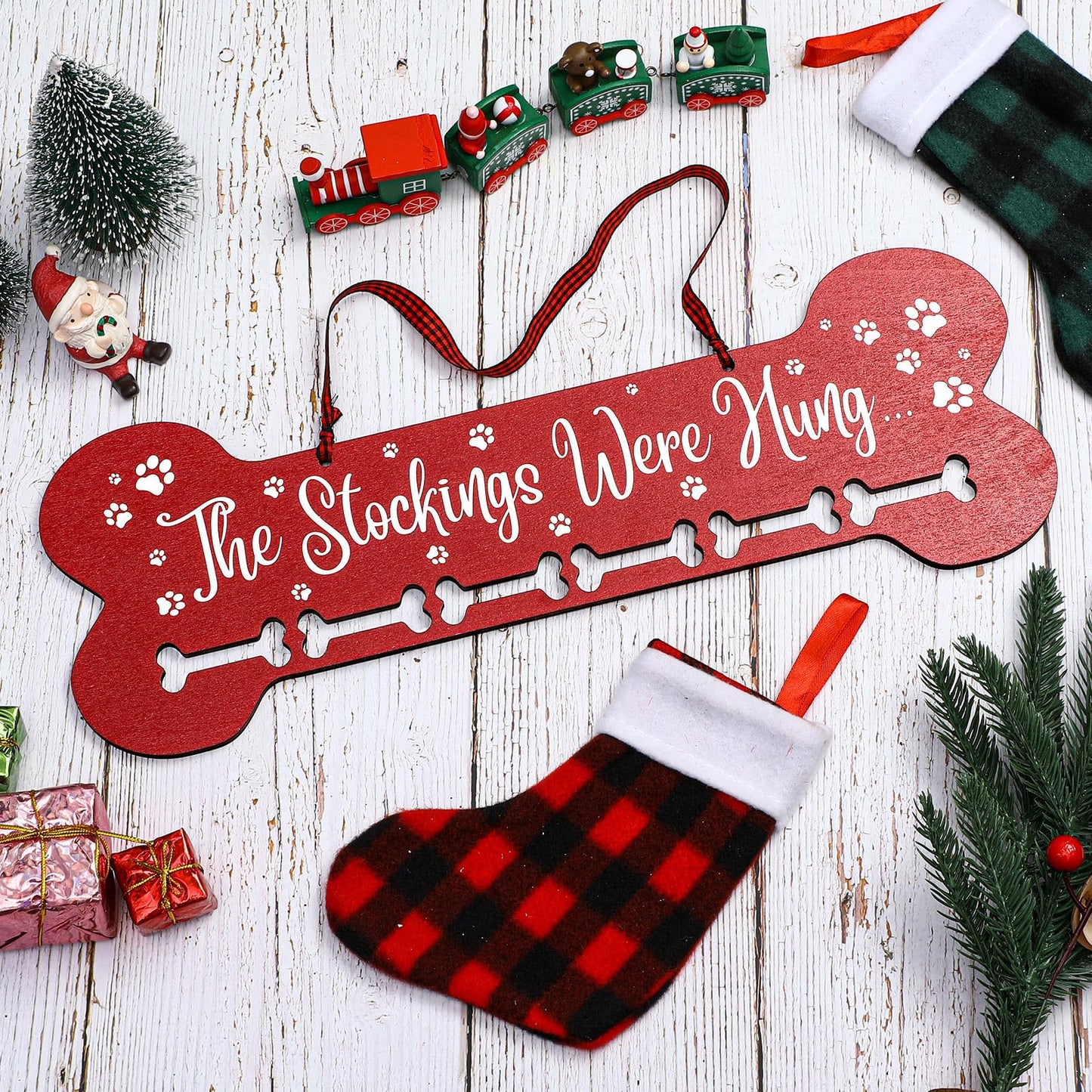 Bucherry 15.8 Inches Christmas Pet Stocking Holder for Dog Wall Mantle with 6 Hangers Wood Dog Bone Mantle Garland Stocking Holders for Christmas Decorations Xmas Holiday Supplies Fireplace Decor