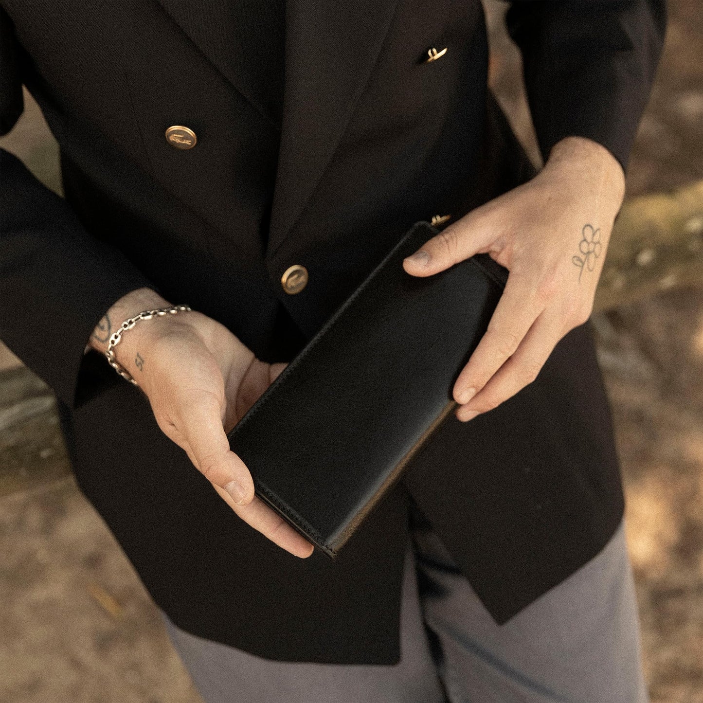 Time Resistance Long Leather Wallet - Bifold Mens Suit Leather Wallet - Checkbook Wallet - Tall Billfold Card Case - Slim Wallet Made in Italy (Black)