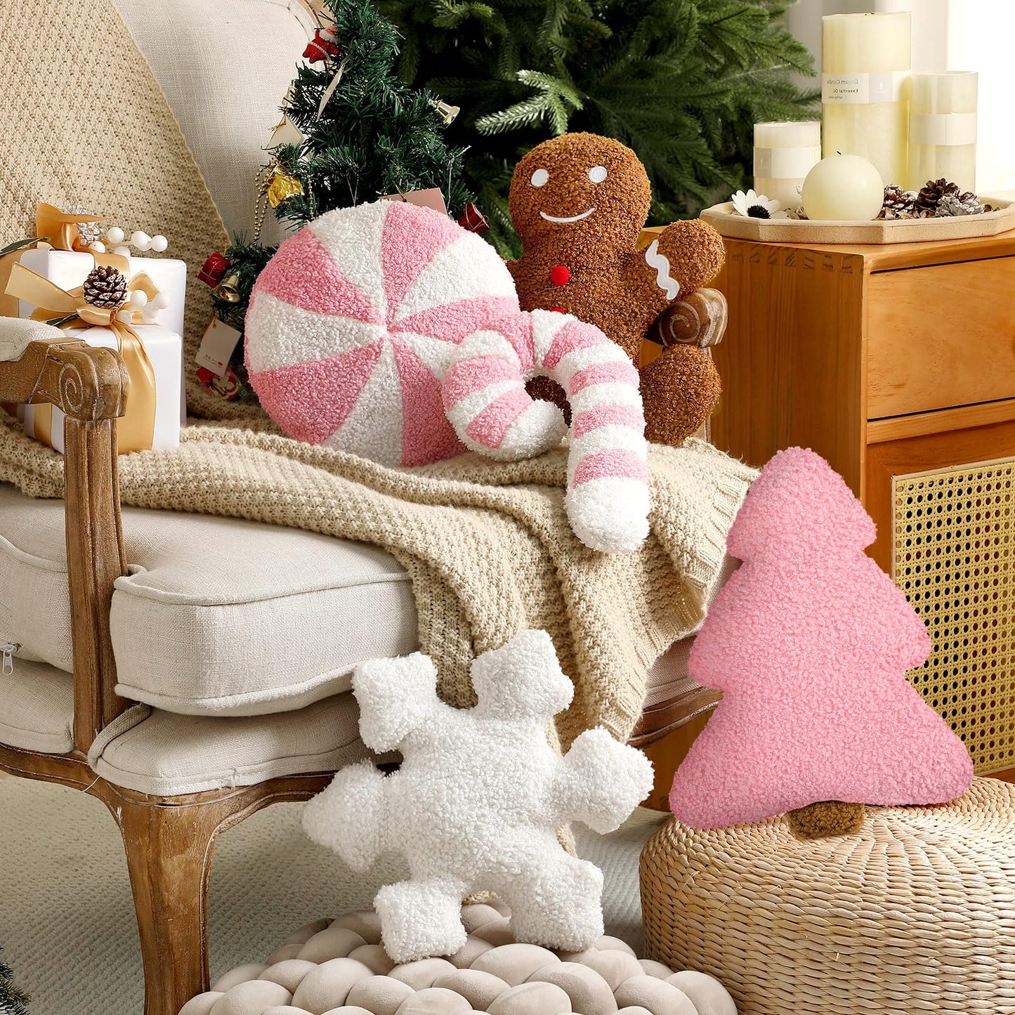 Memorywuu 5 Pcs Pastel Pink Christmas Throw Pillows Stuffed Plush Xmas Tree Gingerbread Man Snowflake Pillow Stripe Candy Cane Peppermint Shape Cushion for Home Sofa Bed Couch Living Room