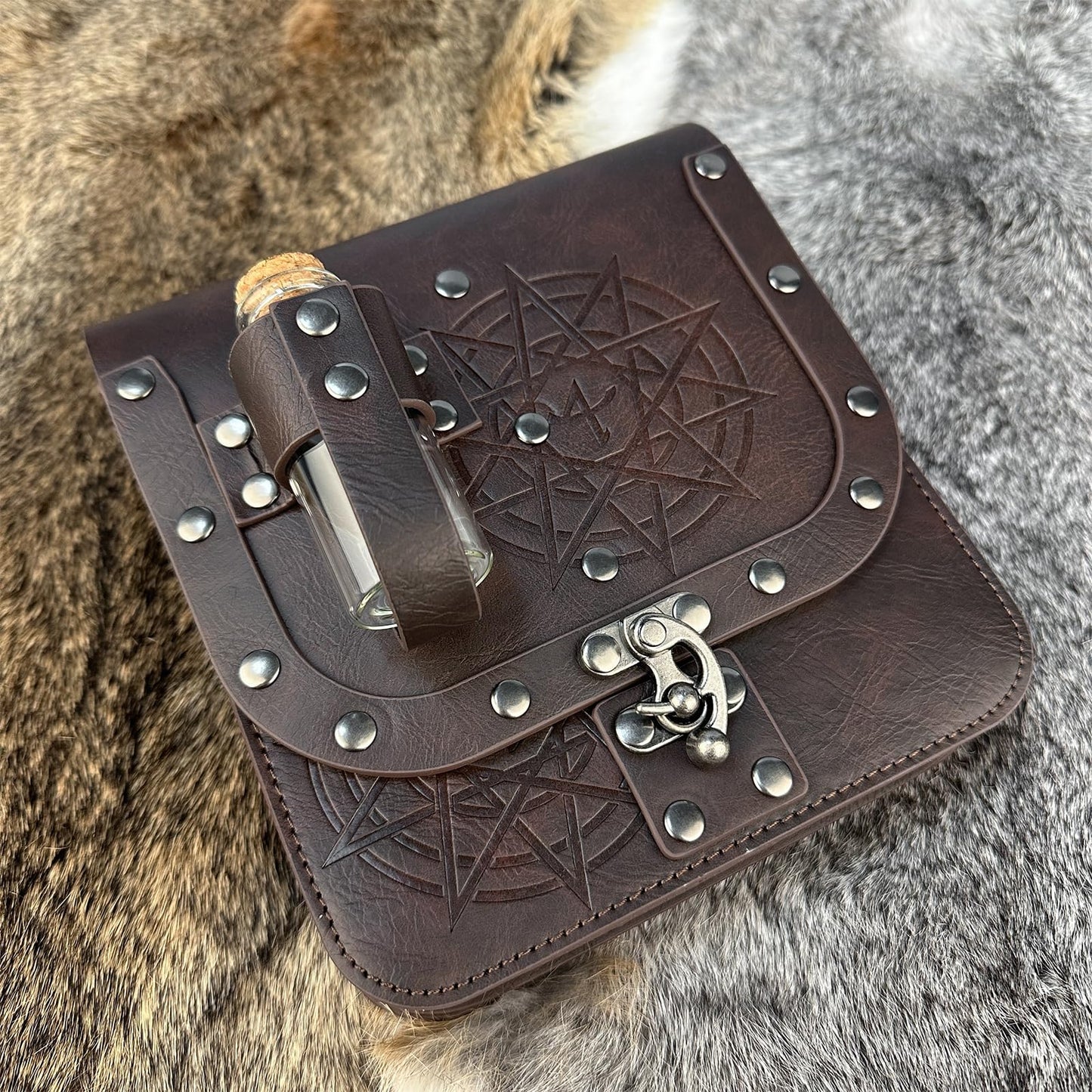 HiiFeuer Medieval Alchemy Faux Leather Belt Bag with Cork Potion Vials, Fantasy Wizard Waist Pouch Side Pack for Halloween (Brown C)
