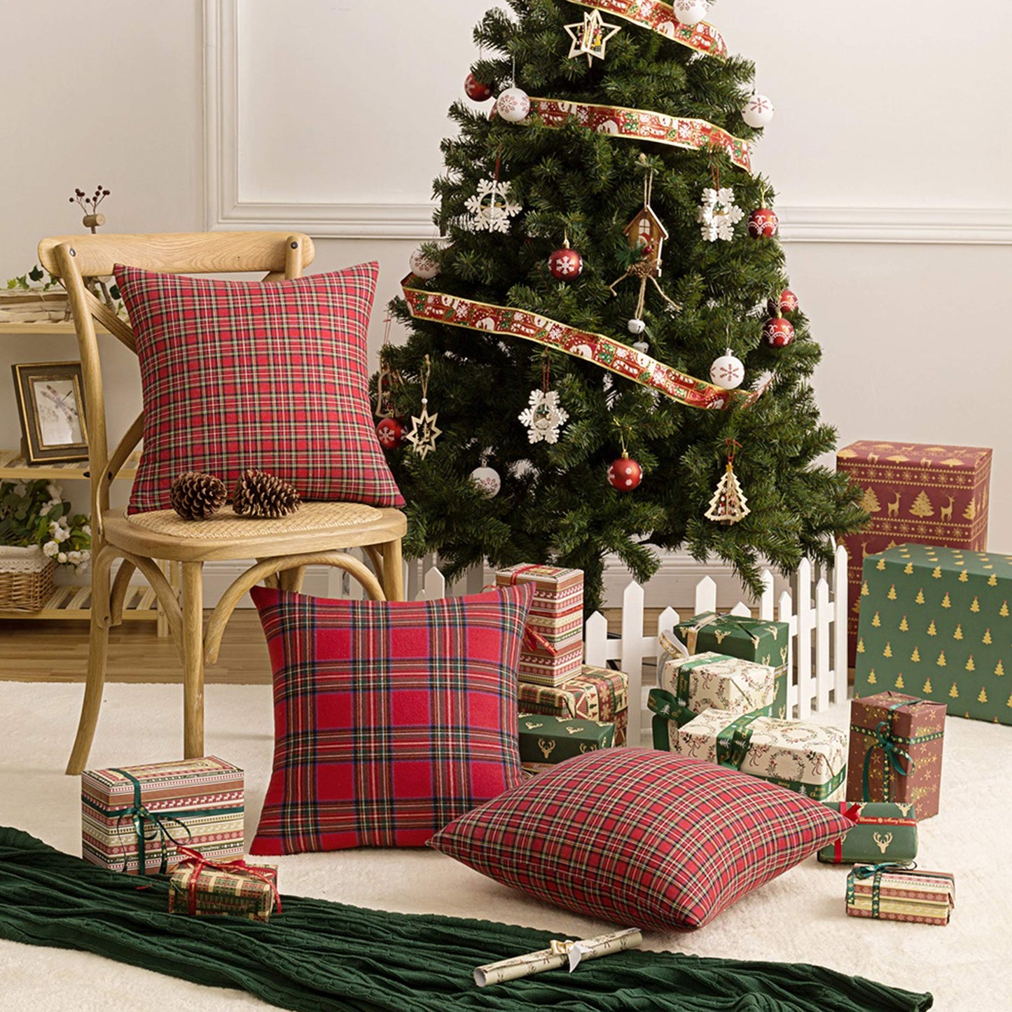 AQOTHES Pack of 2 Christmas Plaid Decorative Throw Pillow Covers Scottish Tartan Cushion Case for Farmhouse Home Holiday Decor Red and Green, 20 x 20 Inches
