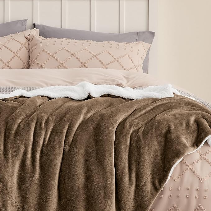 Bedsure GentleSoft Sherpa Fleece Throw Blanket Twin Size for Couch - Thick and Warm, Soft Fuzzy Plush Twin Blanket for Winter, Camel, 60x80 Inches