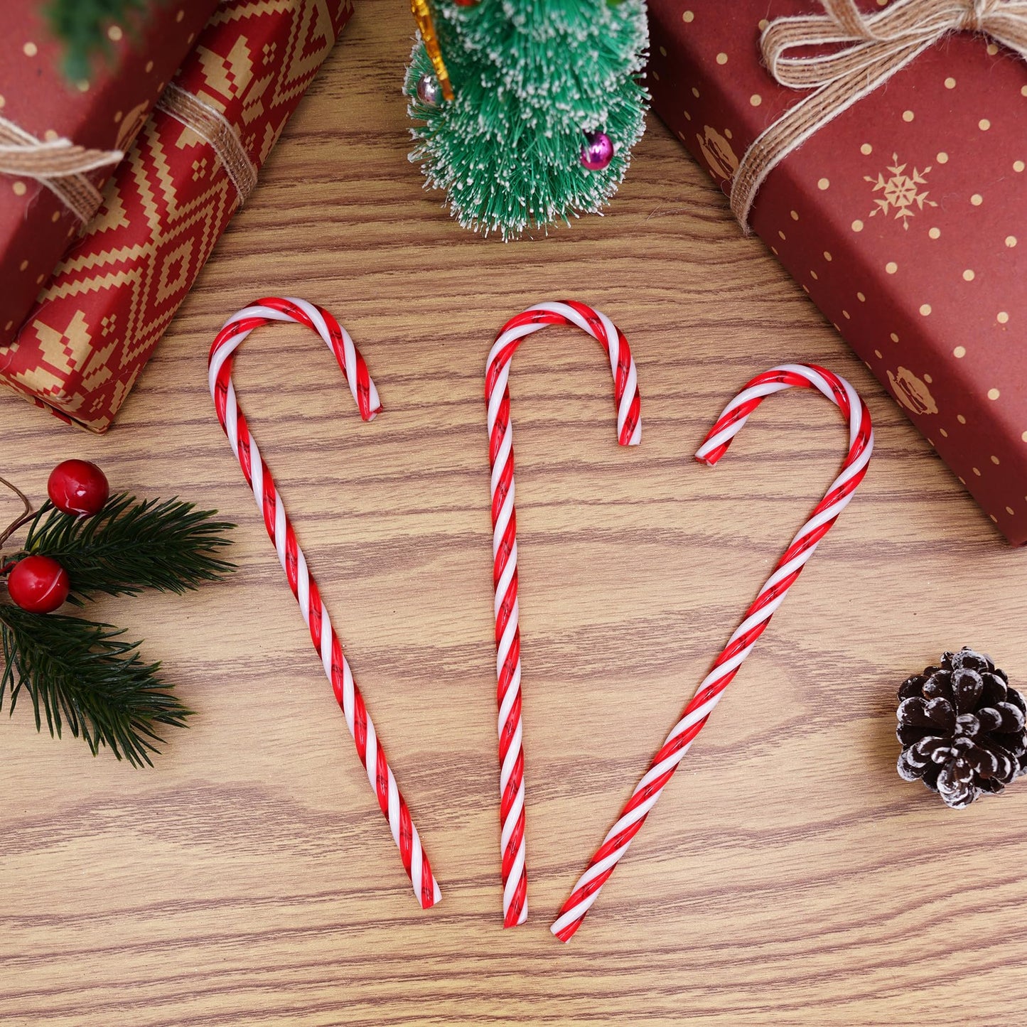 Jmkcoz 100 Pcs Christmas Plastic Candy Cane Christmas Tree Hanging Ornament Twisted Crutch Candy Canes for Xmas Gift Holiday Decoration Party Favor (100, Red and White)
