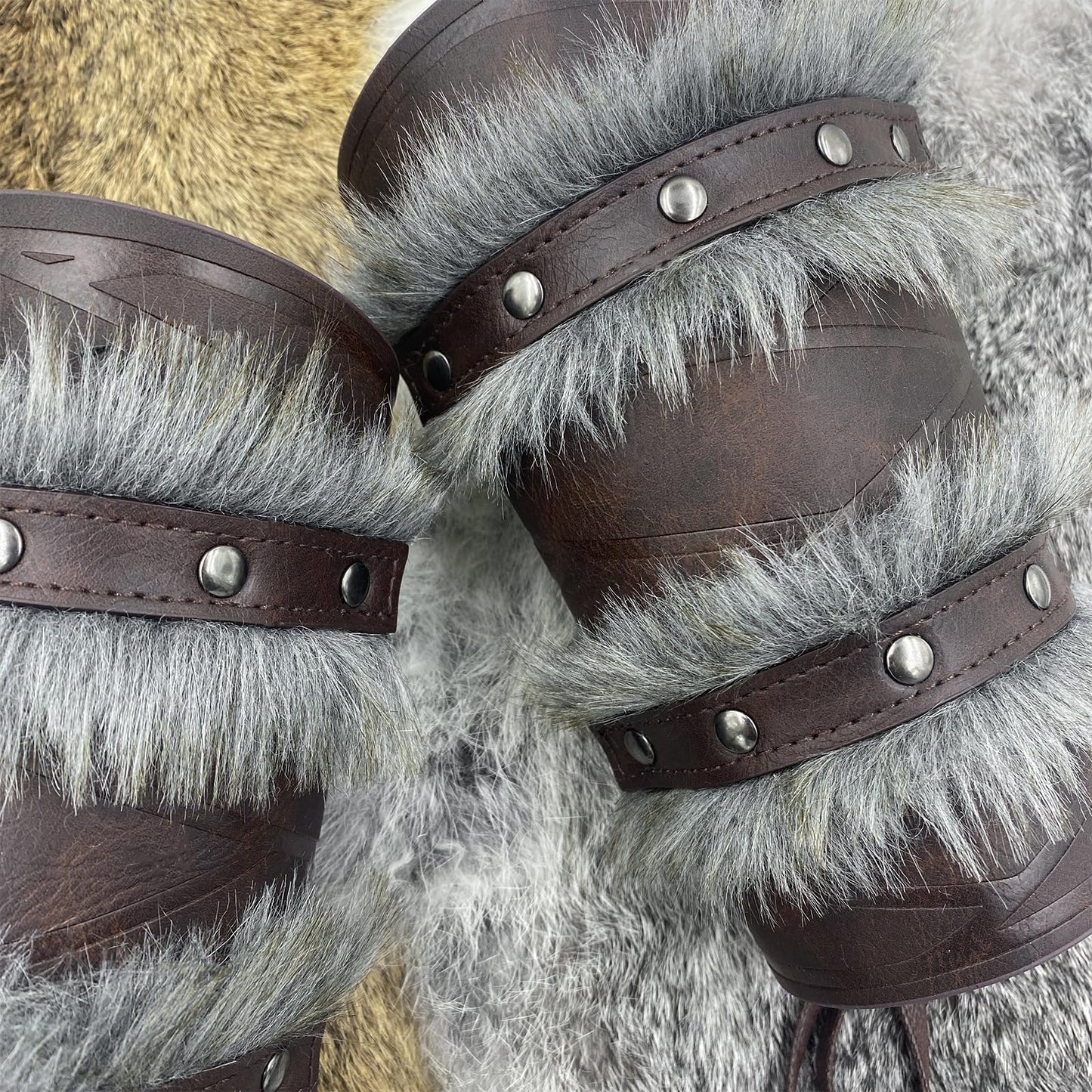 HiiFeuer Nordic Viking Barbarian Arm Guards, Medieval Artificial Fur Gauntlets, Vintage Faux Leather Bracers for LARP (Brown A)