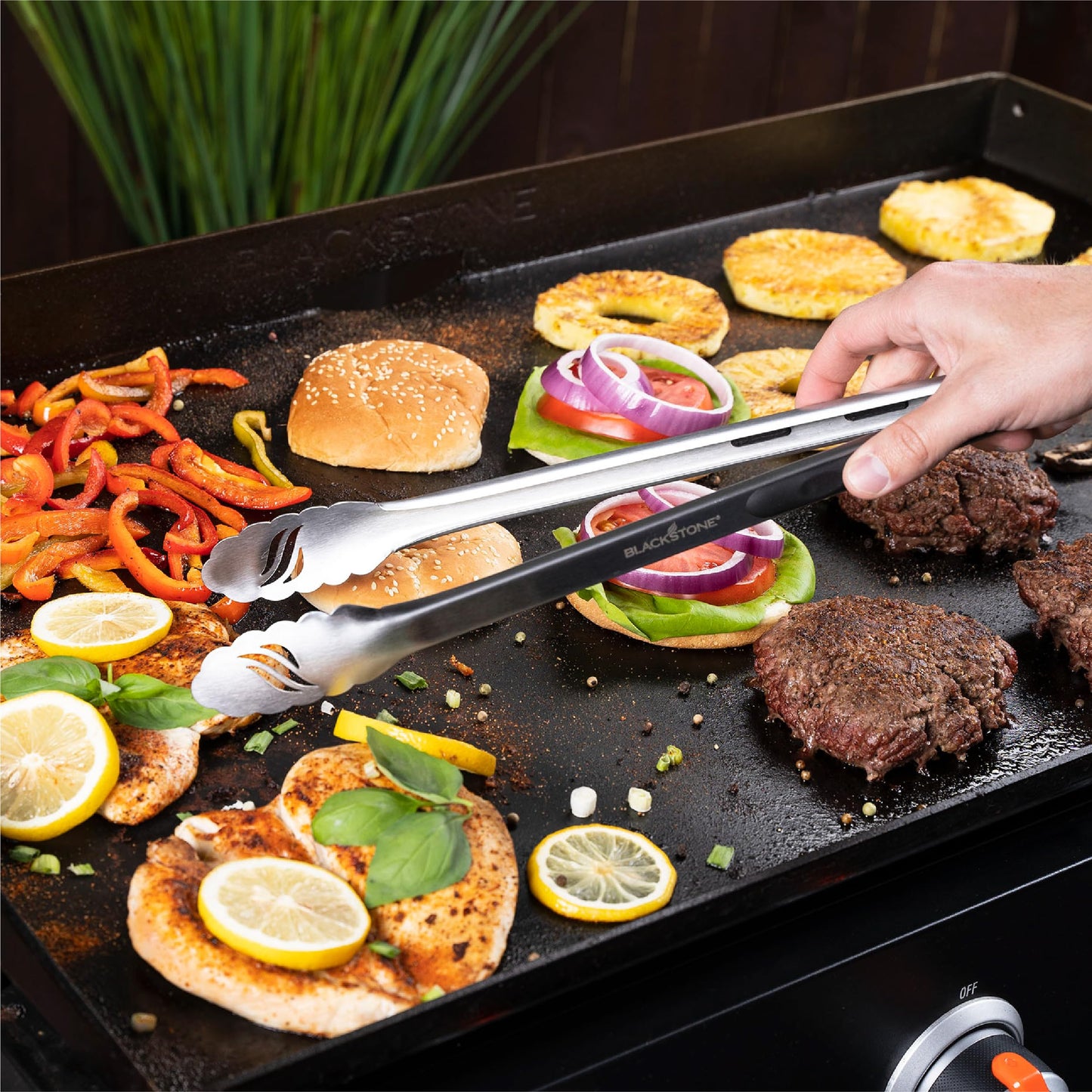 Blackstone 5464 Griddle Tool Kit Outdoor Indoor Grill BBQ Utensils Cooking Accessories-Heat Resistant– 2 Long Spatulas, 2 Angled Scraper Classic Tong, 1 (32oz) Squeeze Bottle, Black, Silver, White