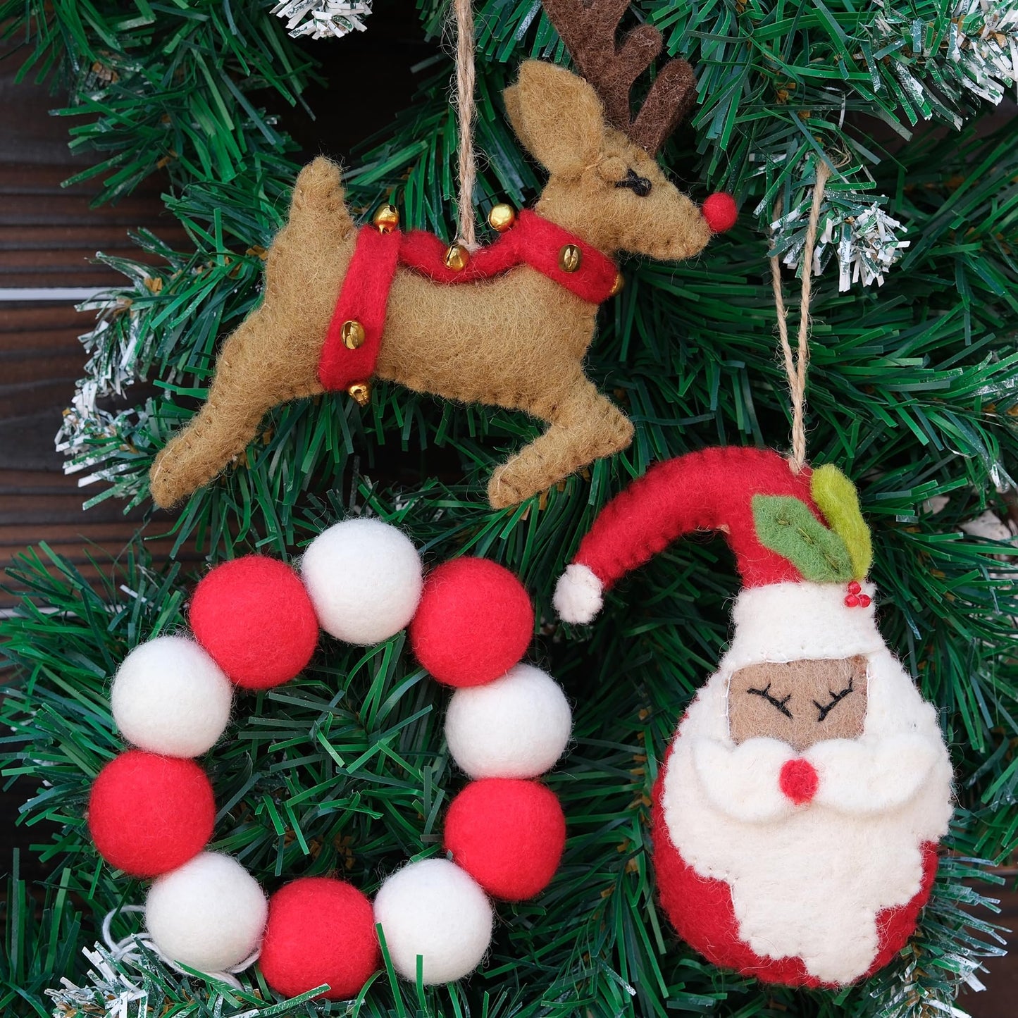 JUIIZAY 3pcs Felt Christmas Ornaments Xmax Tree Ornament Hanging Decorations for Christmas Tree