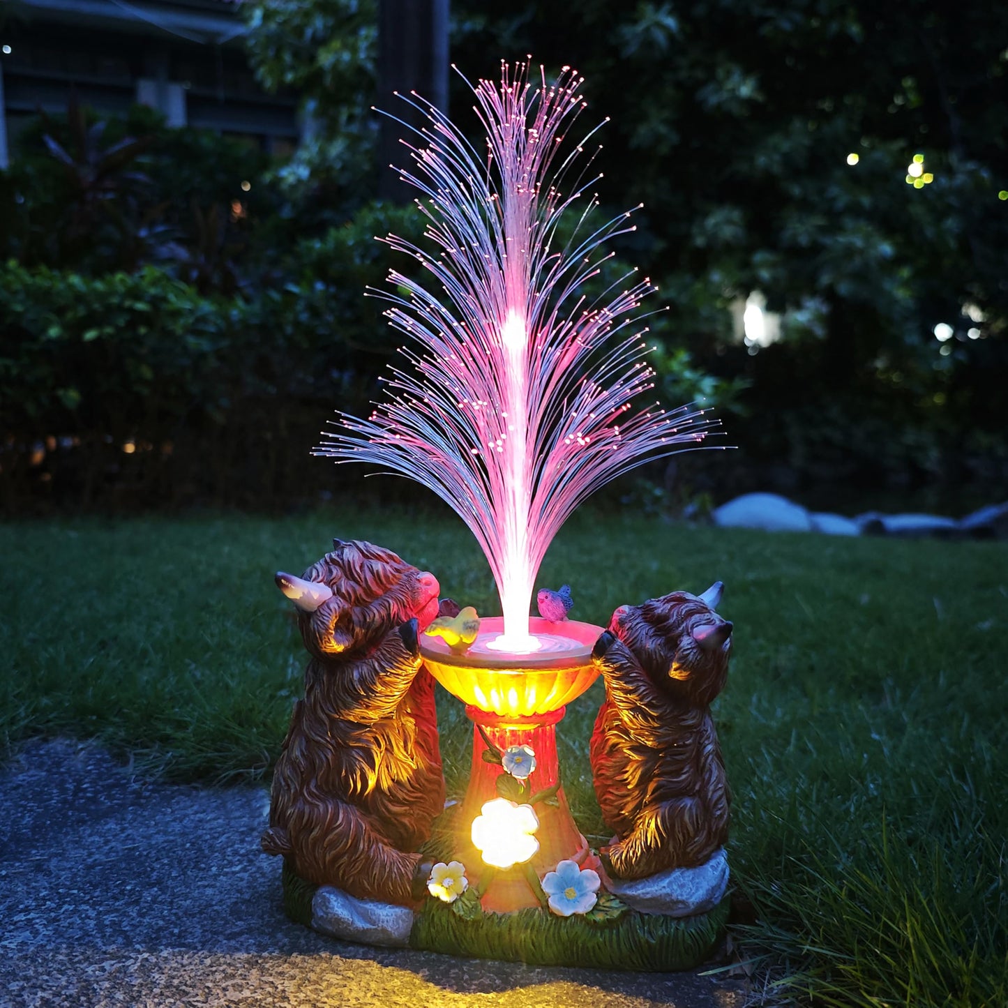 RCTTICUU Solar Highland Cow Garden Decor -Resin Highland Cows Figurines Lights and Colour Changing Optical Fiber with Solar LED Lights,Outdoor Statues Decoration for Patio Yard Lawn