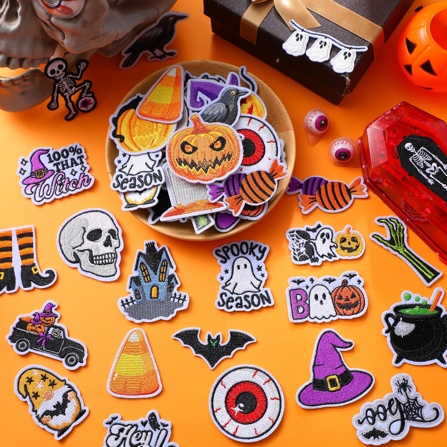 Janinka 72 Pcs Halloween Iron on Patches Boo Pumpkin Bat Ghost Sew on Embroidered Applique Rrepair Patch DIY Crafts Festive Gifts for Halloween Clothing Hat Bag Backpack DIY Crafts Decor