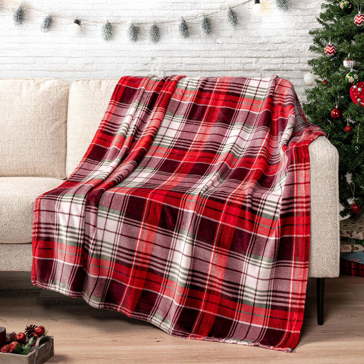 PAVILIA Throw Blanket | Holiday Christmas Red Fleece Blanket | Soft, Plush, Warm Winter Cabin Throw, 50x60 (Red Green Plaid)