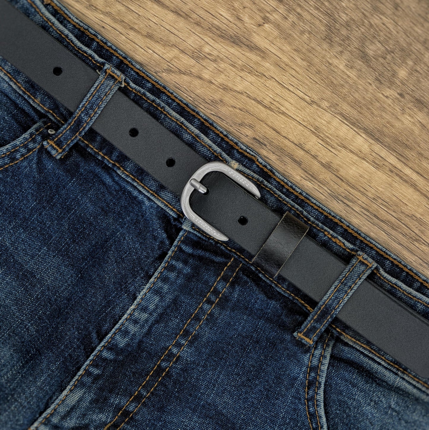 Ashford Ridge 25mm Full Grain Leather Belt - Black Small